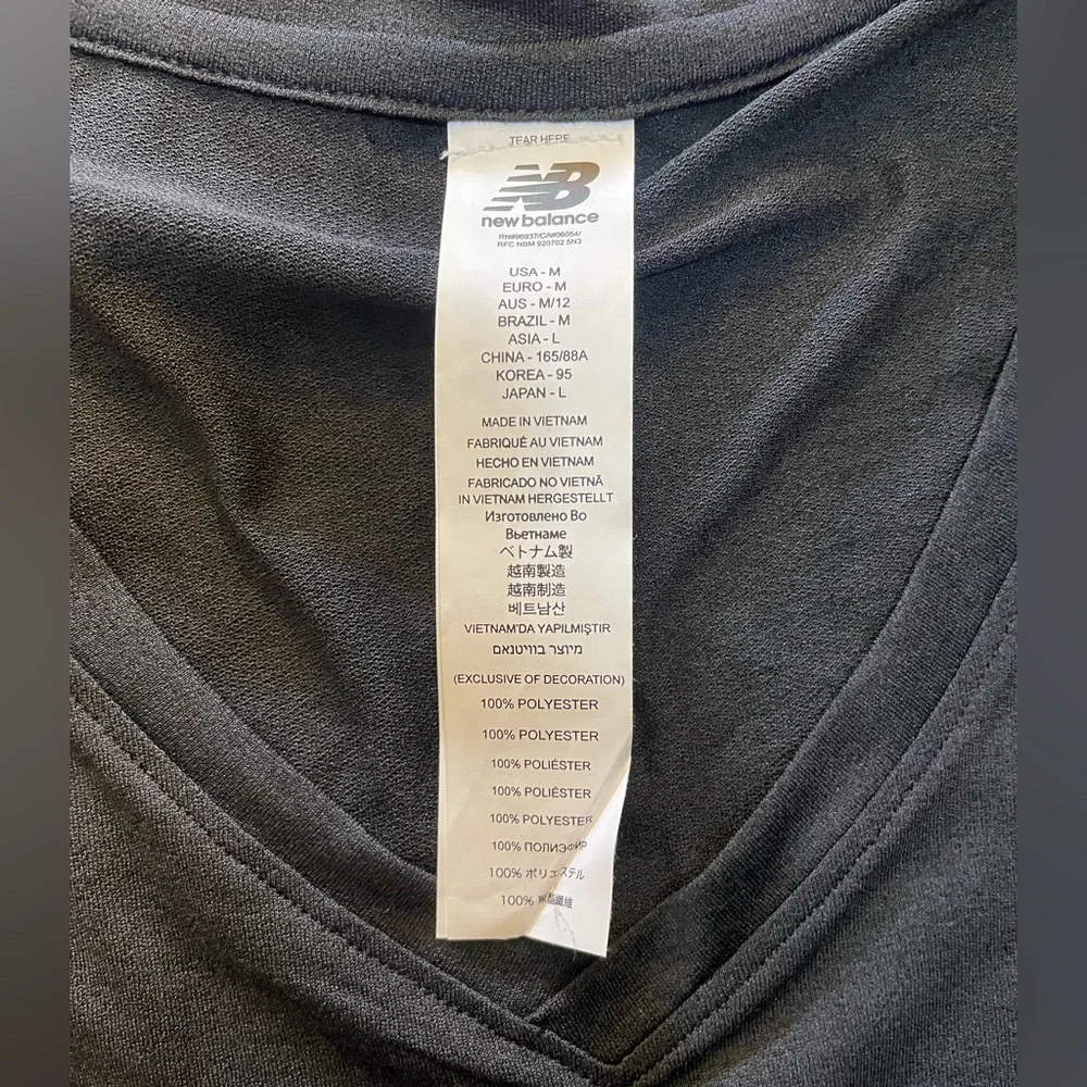 New w/ Tags!! New Balance- Black Heather Sport V-Neck Tee - Women’s Shirt - Picture 4 of 5